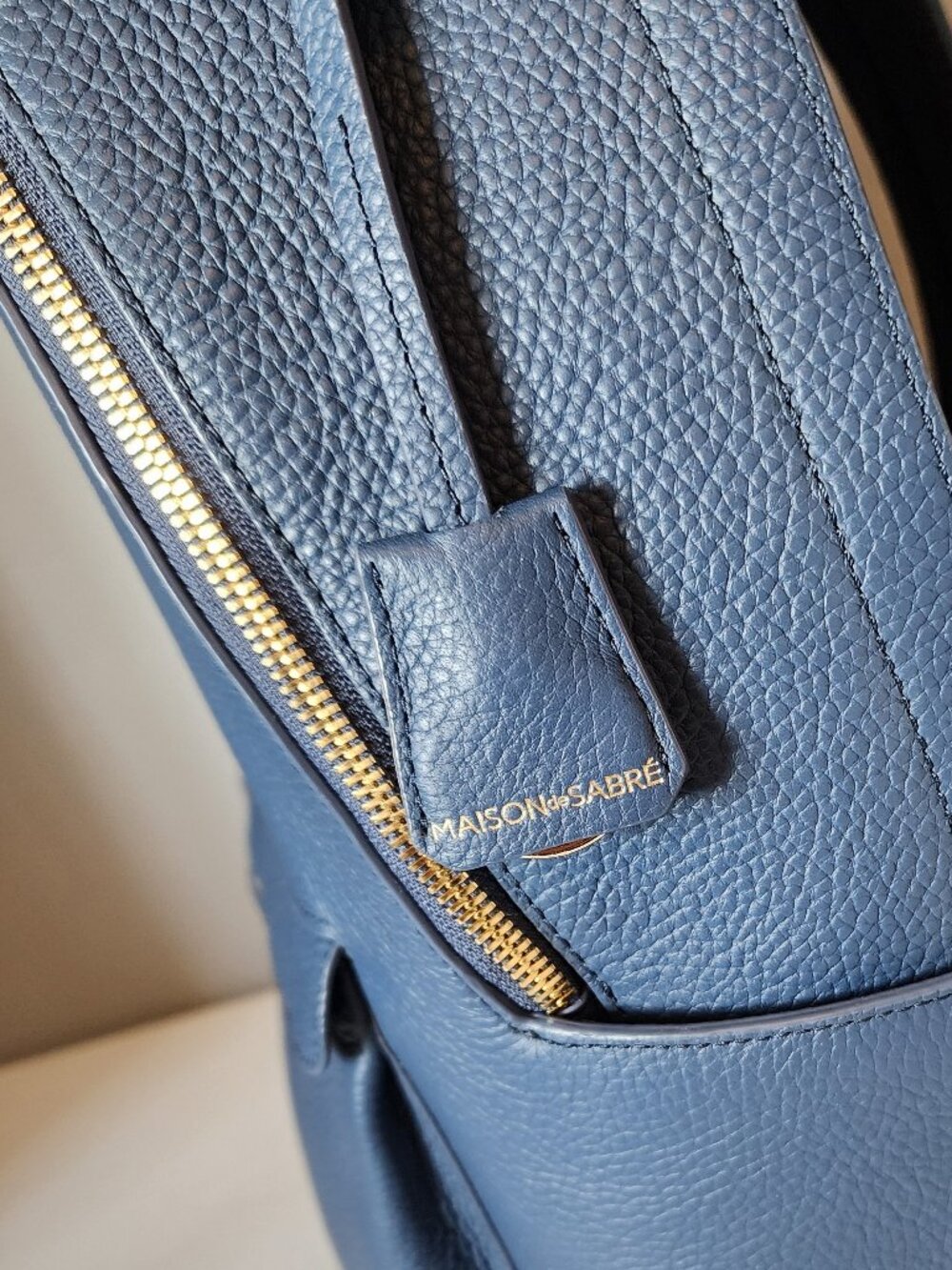 Maison de Sabre Backpack "LIKE NEW" - Picture 6 of 16